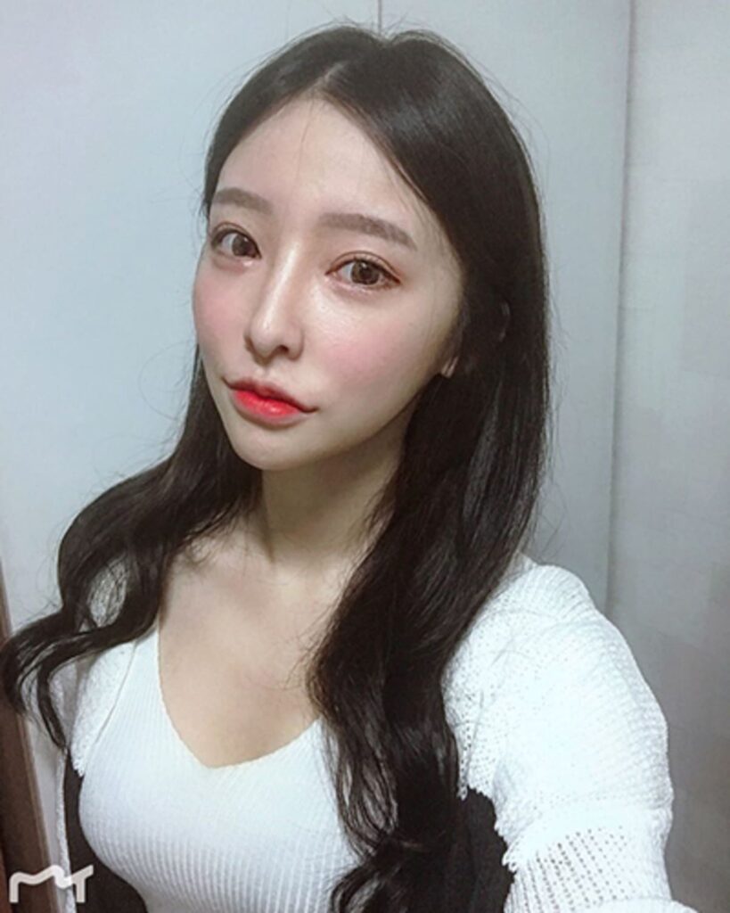 20190507030443M6