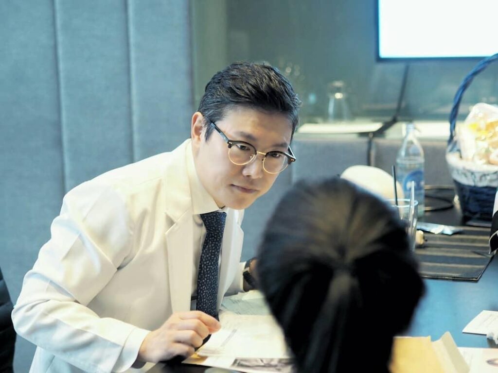 โรงพยาบาลศัลยกรรม EU Oral ศัลยกรรมเกาหลี